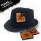 TS Fedora Hut Herren schwarz mit 3 wechselbaren Lederpatch Motive Wegweiser Kompass Taschenuhr Trilby Hat Hipster Cooler Sommerhut (schwarz, S/M)
